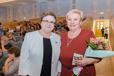 Сергей Грачев: «Женщины Оренбуржья активно участвуют в решении многих сложных задач и проблем»